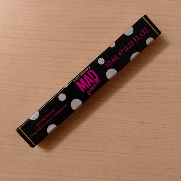 Katy Perry's Mad Potion Rollerball 10 ml - Picture 2 of 7